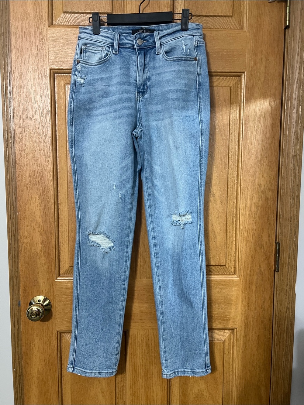 Judy Blue Light Blue Boyfriend Jeans with Knee Distressing